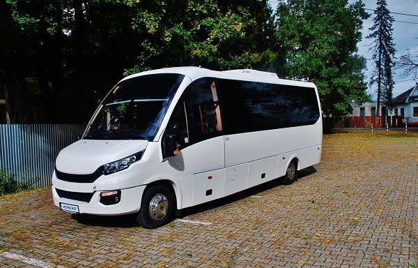 Školní autobus Rošero (foto: Zdeněk Nesveda)